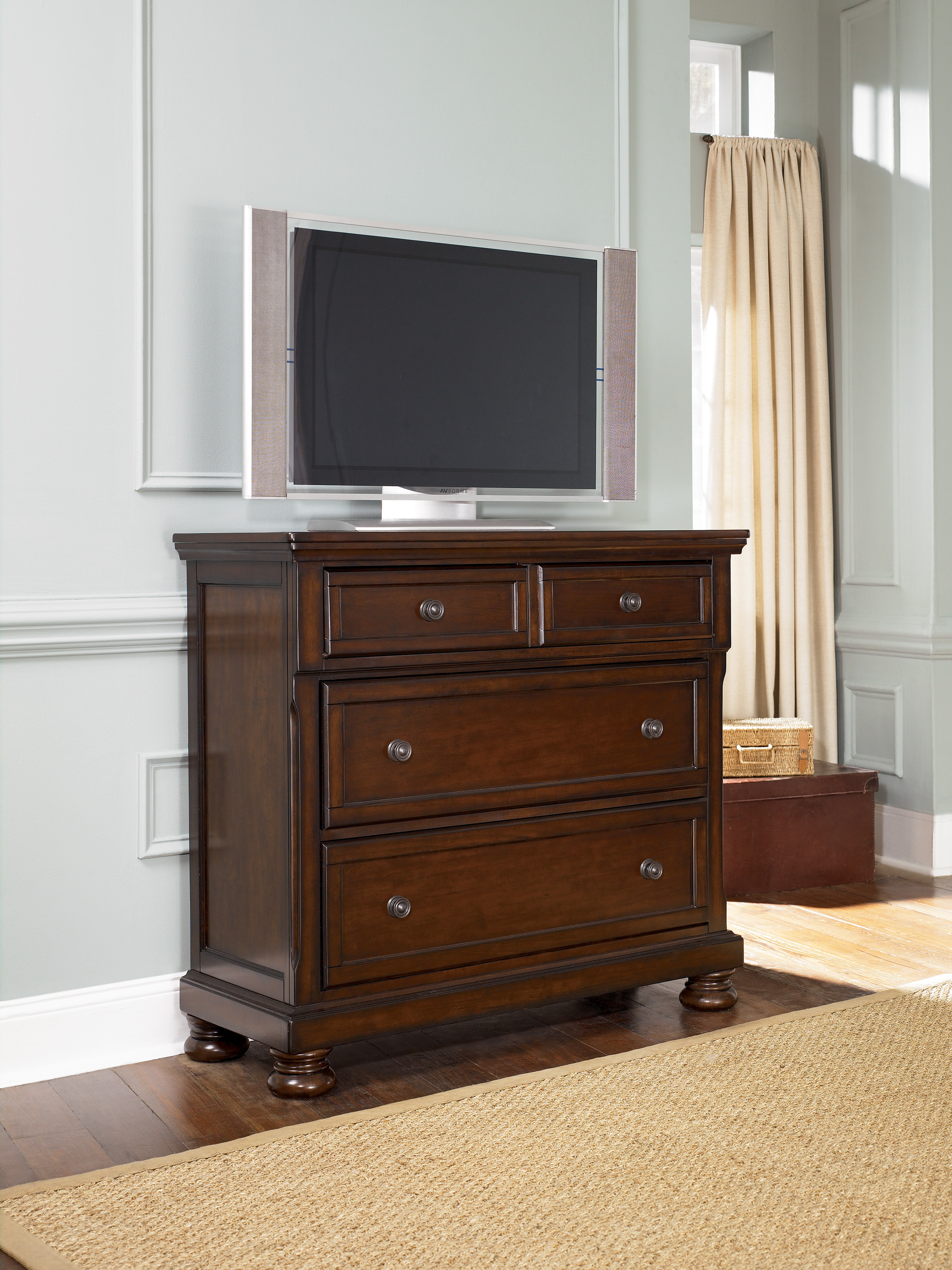 TV plaukts B 697