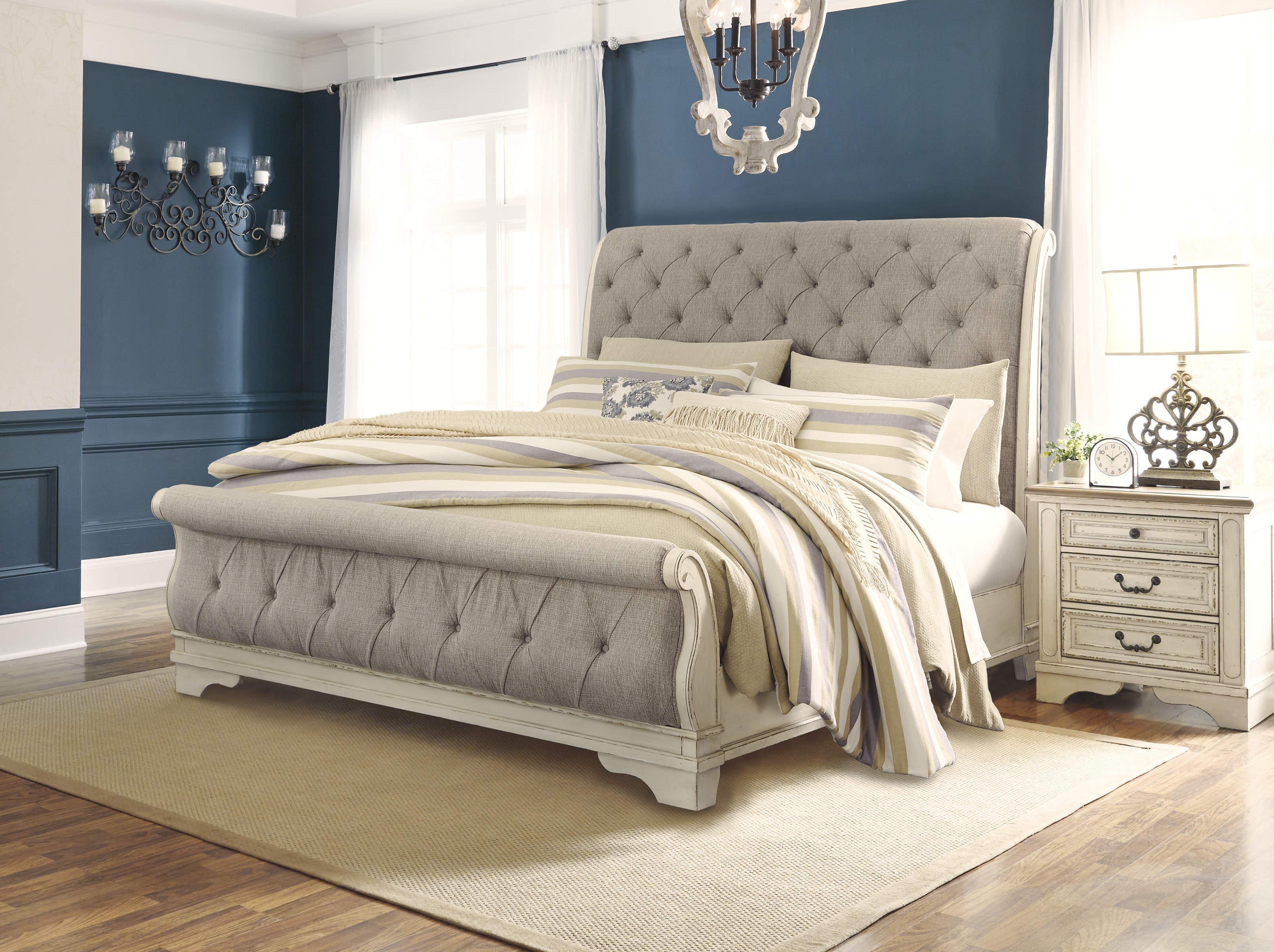 Tapsēta gulta, KING vai QUEEN size  B 743